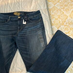 American Eagle size 18 midrise long length brand new kick boot jeans